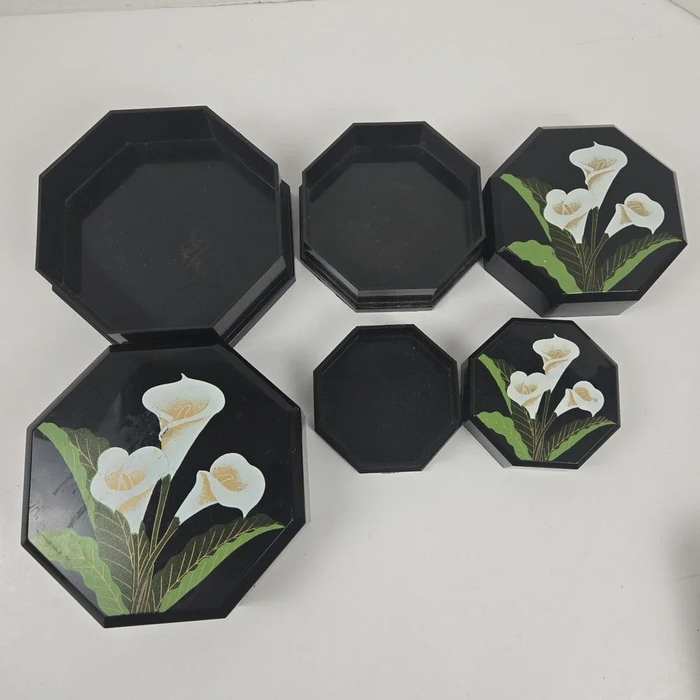 Vtg Trio of Lacquer Ware Nesting Trinket Boxes Hand Painted Calla Lilies Japan